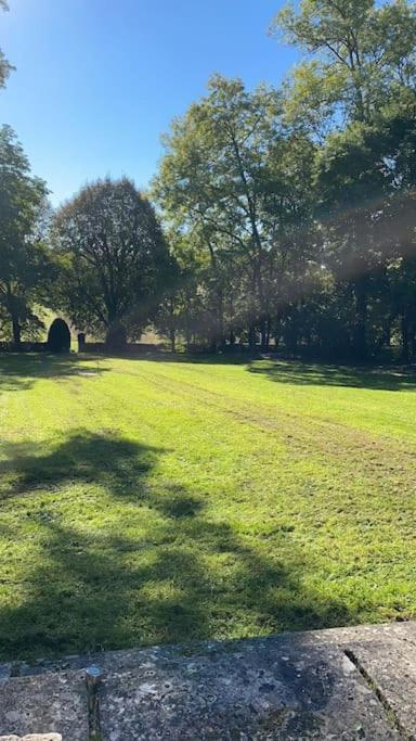 Le Parc Coulanges-sur-Yonne Exterior foto