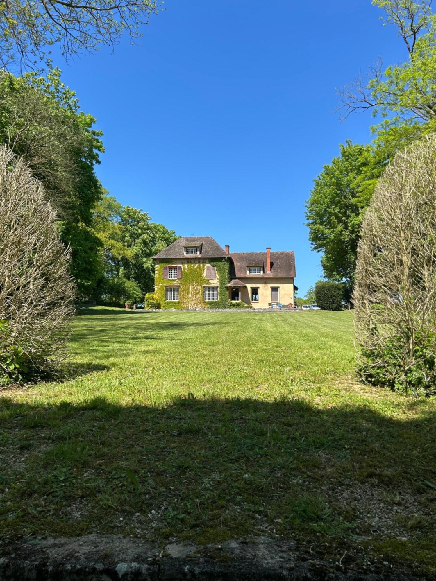 Le Parc Coulanges-sur-Yonne Exterior foto